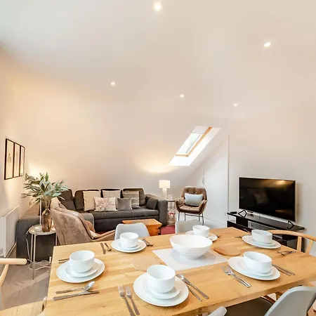 بيت للعطل The Loft At St John's